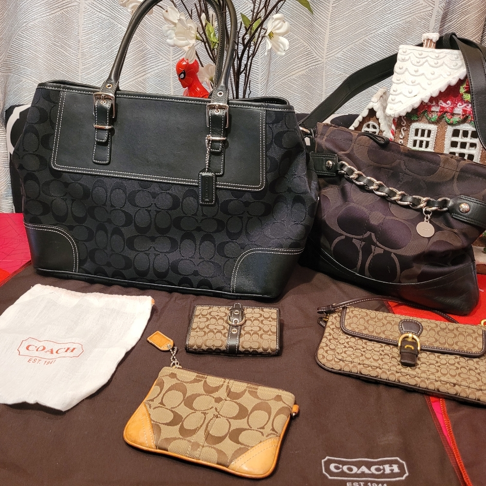 Coach purse and wallet bundle